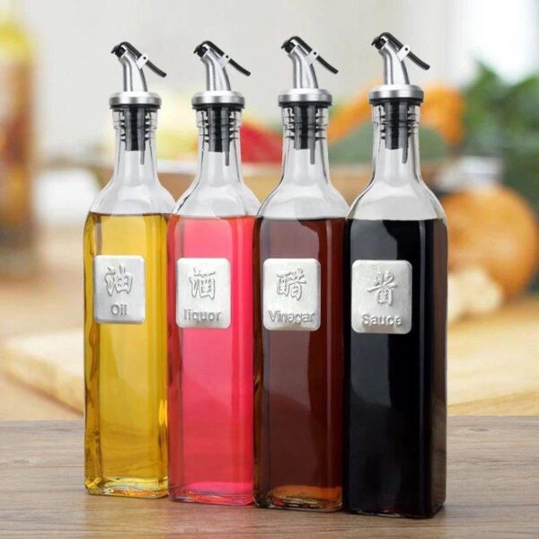 Oil bottle