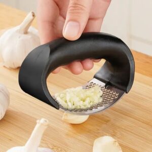 Garlic masher