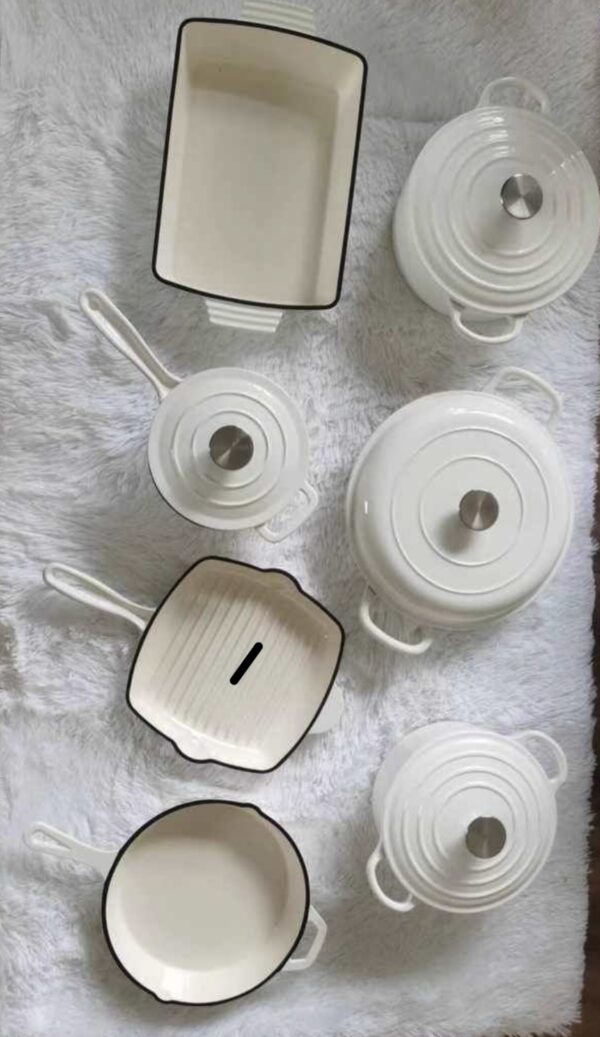 Enamel pot set